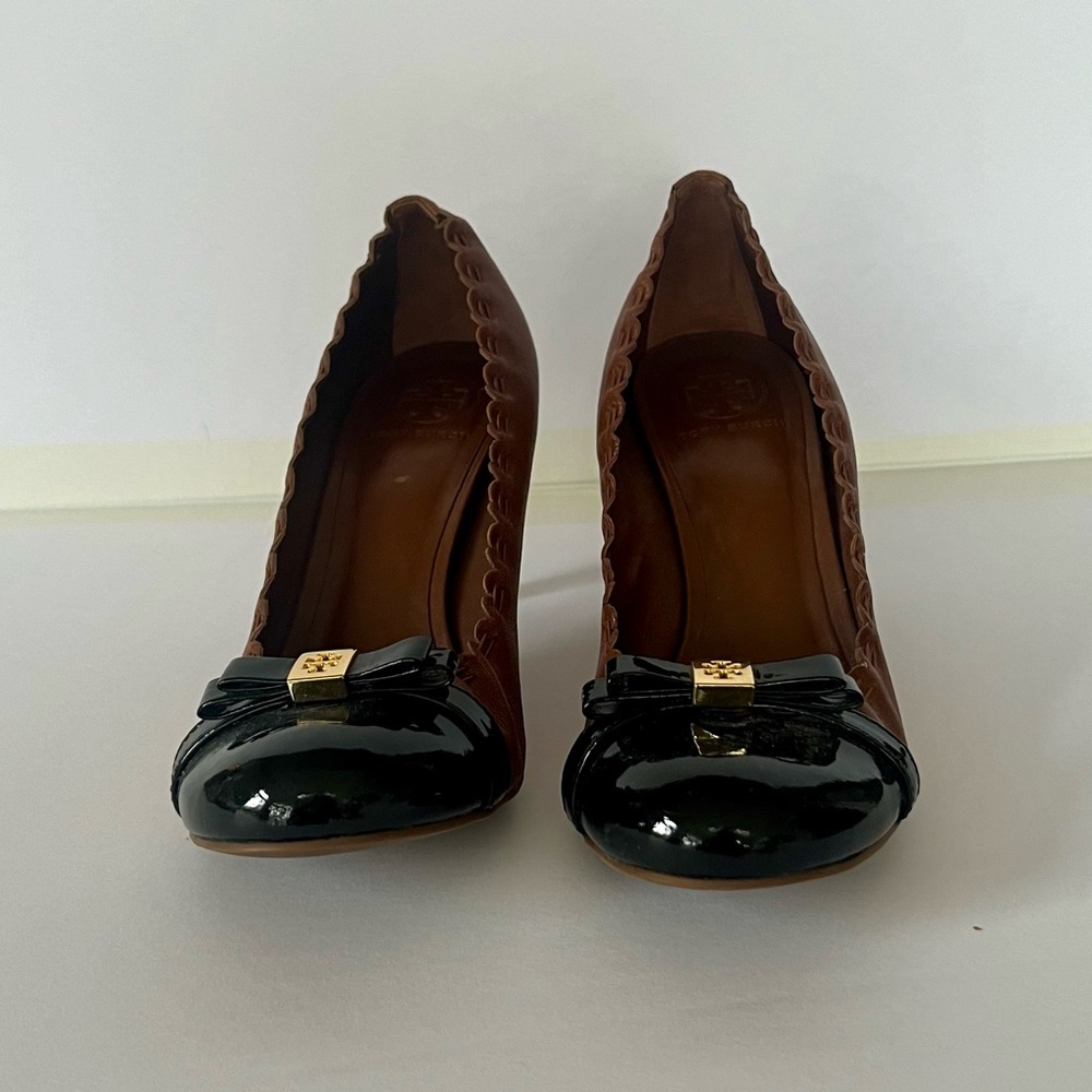 Tory Burch Two-Tone Leather Pumps | Size 10 M | Excellent Used Condition